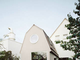 AUWAERTER. Anbau mit moderner Tradition, AMUNT Architekten in Stuttgart und Aachen AMUNT Architekten in Stuttgart und Aachen Small houses MDF