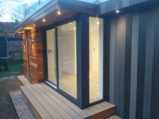 Cedar & Composite Clad Garden Room Office and Store Room, apodo designs apodo designs Study/office