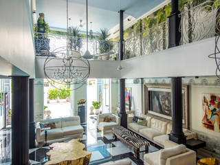 Elaborate Exuberance, Design Intervention Design Intervention Colonial style living room Multicolored