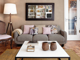 Projeto 59 | Sala Alvalade, maria inês home style maria inês home style Mediterranean style living room