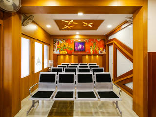 Commercial Interiors in Kerala , Monnaie Architects & Interiors Monnaie Architects & Interiors Klassische Arbeitszimmer