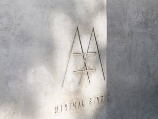 Minimal Office, Minimal Studio Minimal Studio Commercial spaces Reinforced concrete Metallic/Silver