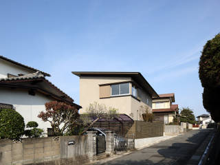 松山の家, 柳瀬真澄建築設計工房 Masumi Yanase Architect Office 柳瀬真澄建築設計工房 Masumi Yanase Architect Office Будинки