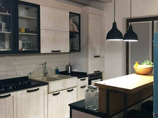 Cucina industriale, D.P.R 2 di De Paoli Romano D.P.R 2 di De Paoli Romano Built-in kitchens Solid Wood Multicolored