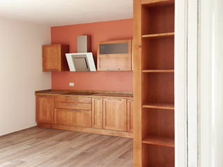 Cucina in ciliegio chiaro , D.P.R 2 di De Paoli Romano D.P.R 2 di De Paoli Romano Modern kitchen Solid Wood Multicolored