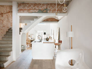 001. ECLECTICISM IN TEXTURES, Abrils Studio Abrils Studio Mediterraner Flur, Diele & Treppenhaus