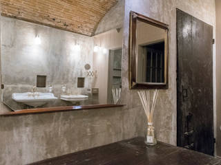 Focus bagno: la cura del cliente che continua in ogni spazio, Idearredobagno.it Idearredobagno.it Classic style bathrooms Copper/Bronze/Brass Amber/Gold