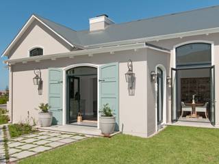 New Build House on Hermanus Golf Course, Overberg Interiors Overberg Interiors บ้านและที่อยู่อาศัย