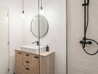 Reabilitação dos interiores em Casa de Campo, Rima Design Rima Design Scandinavian style bathroom