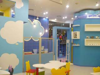 Clay works 3-D Art Learning center, UpMedio Design UpMedio Design ห้องนอนเด็ก