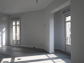 Reforma de vivienda de 120 m2 en Retiro, Reformadisimo Reformadisimo Ruang Keluarga Modern