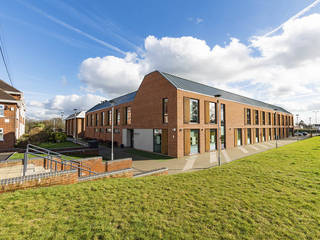 Beaumont School and Sports Hall, Designcubed Designcubed Powierzchnie handlowe Cegły