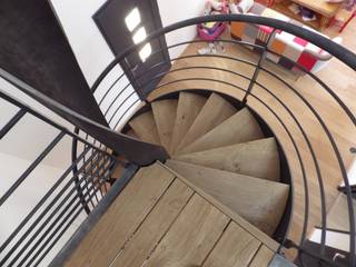 Escalier Hélicoïdal , Empreinte Constructions bois Empreinte Constructions bois Casa di legno