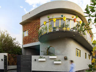 Sangwan House, Habitat Design Collective (Hdeco) Habitat Design Collective (Hdeco) Casas unifamilares