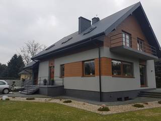 Metamorfoza budynku mieszkalnego jednorodzinnego w Rosanowie koło Łodzi, Budownictwo i Architektura Marcin Sieradzki - BIAMS Budownictwo i Architektura Marcin Sieradzki - BIAMS Casa unifamiliare PVC