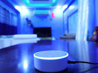 Home Automation, ​Voice Command Control and RGB Lighting for Living Room in Gurgaon, Haryana, Urobo Home Automation Urobo Home Automation Salas de estar modernas