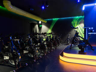 Urban Riders, GRAVITY DESIGN & CONSULTANCY GRAVITY DESIGN & CONSULTANCY Modern gym