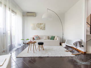 Home staging in villa disabitata, Home Staging & Dintorni Home Staging & Dintorni Salones de estilo moderno