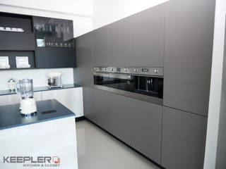 Sala de exhibición , Keepler Kitchen & Closets Keepler Kitchen & Closets Nhà bếp phong cách hiện đại