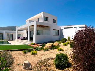 Casa P-99 _ Marbella., Camps Arquitectura Camps Arquitectura บ้านและที่อยู่อาศัย คอนกรีตเสริมแรง