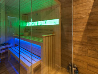 Sauna ze świerku skandynawskiego z przeszkleniami , Safin Safin Modern bathroom Wood