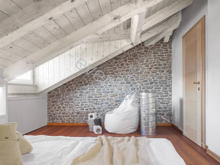 CAMERA SOTTOTETTO CON ARMADIO SU MISURA, Eversivo Eversivo Minimalist bedroom Stone White