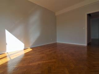 Apartamento T3 + 1 Olivais, EU LISBOA EU LISBOA モダンスタイルの寝室