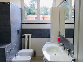 Bagno stile Damascato, Omnia Multiservizi - Roma Invest Omnia Multiservizi - Roma Invest Ванная комната в стиле модерн Черный