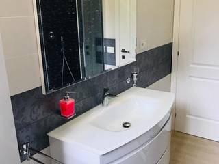 Bagno stile Damascato, Omnia Multiservizi - Roma Invest Omnia Multiservizi - Roma Invest Modern Bathroom Black
