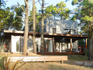 Casa Mar de las Pampas, CRF Arquitectos CRF Arquitectos Modern houses