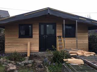 Workshop Redruth - Siberian Larch, Building With Frames Building With Frames Rumah kayu Kayu