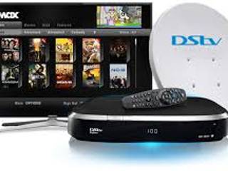 dstv installations in Southern Suburbs 083 962 0622, Capetv Installations - 083 962 0622 Capetv Installations - 083 962 0622 商业空间 陶器 White