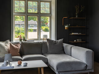 Binnenkijken in een warme woning vol diepe tinten, Pure & Original Pure & Original Scandinavian style living room