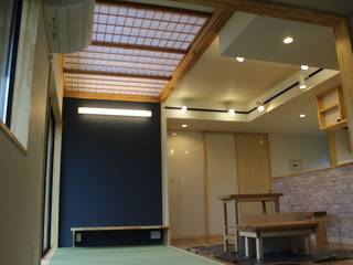 天宮の家, 新田建築設計室 新田建築設計室 Living room Wood Wood effect