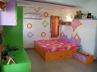 Villa in Aparna Country , Design Cell Int Design Cell Int Chambre d'enfant minimaliste Contreplaqué