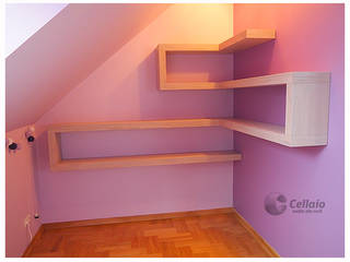 Cellaio - półki pod skosy poddaszowe lub schody, Cellaio Cellaio Escadas Madeira Acabamento em madeira