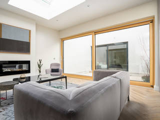 Luxury Contemporary Development Project, Marvin Windows and Doors UK Marvin Windows and Doors UK Modern living room Wood Grey