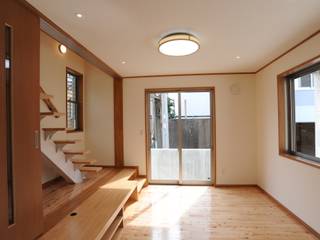 Ｎ邸, 秋山建築設計事務所 秋山建築設計事務所 Modern living room