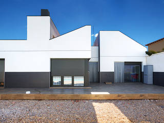 Casa moderna en una planta, OOIIO Arquitectura OOIIO Arquitectura Single family home Chipboard White