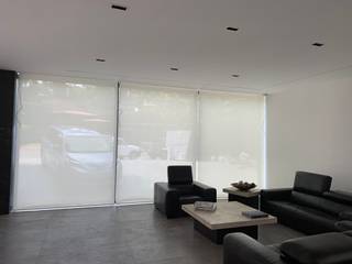 PERSIANAS ENROLLALES, PRIVE PERSIANAS PRIVE PERSIANAS Minimalist living room