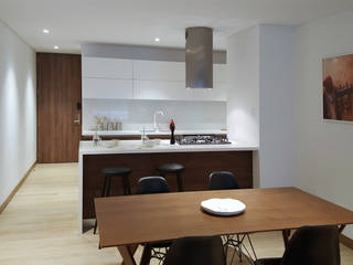 JADE PLUS, Milestone Milestone Kitchen