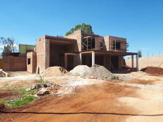 CASA HABITACIONAL BOSQUES LAGUNILLAS, PENS Arquitectos PENS Arquitectos Rumah tinggal