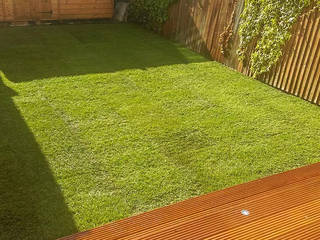 Turfing Project in Clapham, Fantastic Gardeners Fantastic Gardeners Jardines de estilo clásico