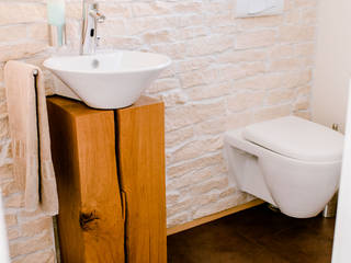 Gäste-Toilette wird zum Raumwunder, T-raumKONZEPT - Interior Design im Raum Nürnberg T-raumKONZEPT - Interior Design im Raum Nürnberg Modern bathroom Wood
