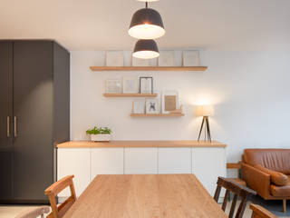 A House in Brixton, 2018 TAS Architects Modern dining room