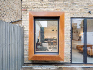 A House in Brixton, 2018 TAS Architects Modern houses