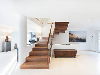 Moderne Faltwerktreppe aus Holz zum Verlieben, Siller Treppen/Stairs/Scale Siller Treppen/Stairs/Scale Escadas Madeira Efeito de madeira