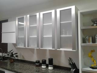 Remodelación de cocina, vuolo.arteydiseño vuolo.arteydiseño 주방 설비 엔지니어드 우드 투명