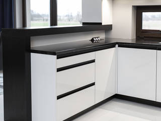 Nowoczesna Biała , Zakład Stolarski Kulenty Zakład Stolarski Kulenty Modern Kitchen