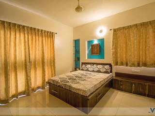 Residence in Hinjewadi, Pune , VU Design Studio VU Design Studio Modern style bedroom